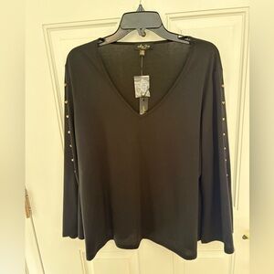 NWT Melissa Paige Women’s blouse with gold bead accents - Size 1X